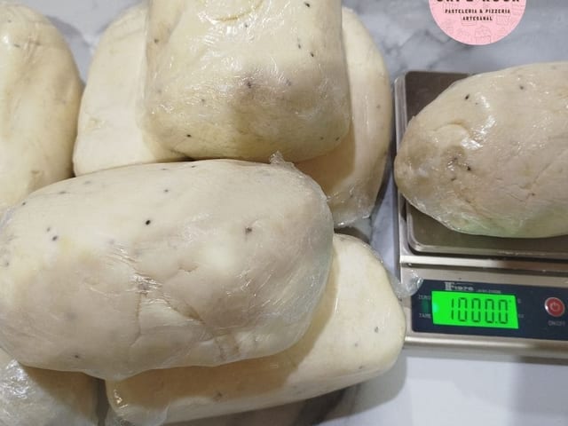 Masa de chipa artesanal, lista para hornear